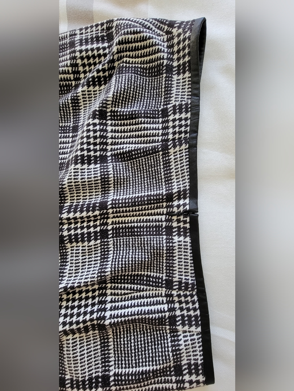 Talbots Black & White Houndstooth Pencil Skirt Sz: 14 - Picture 5 of 9